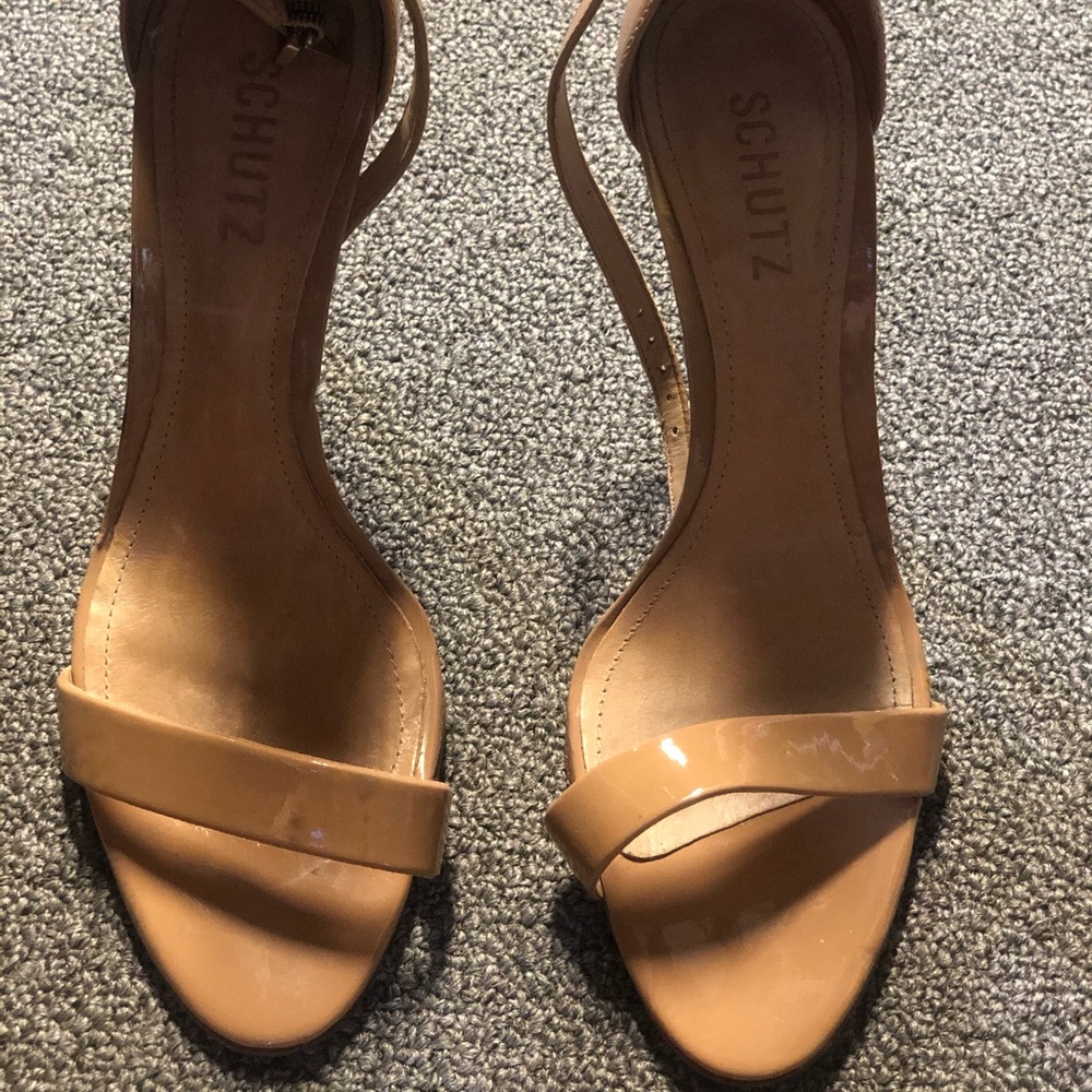 Nude must have item